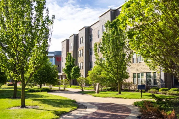 Michigan colleges debut 3-year degrees